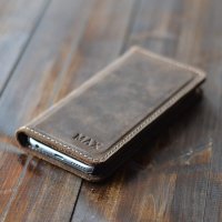 Pegai Personalized Distressed Leather iPhone Wallet – McLean Chestnut Brown