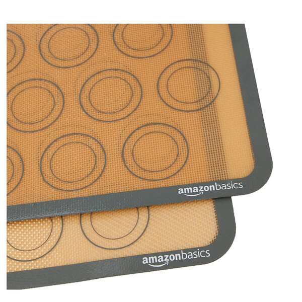 Amazon Basics Silicone Macaron Baking Mat Sheet, Set of 2 edges are flair